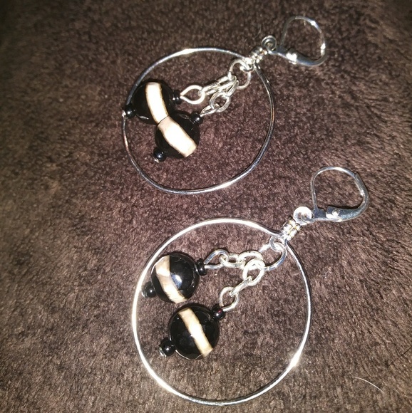 Black Stone Necklace - Picture 3 of 6